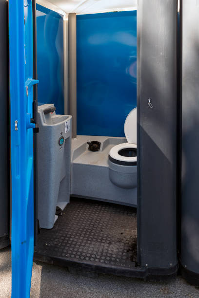 Best Porta potty rental near me  in Broadview Park, FL